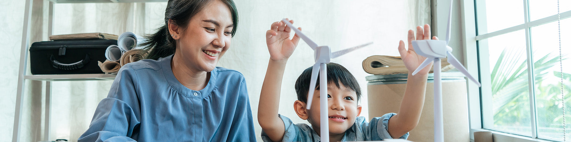 12 Thoughtful Gifts for Single Super-Moms!