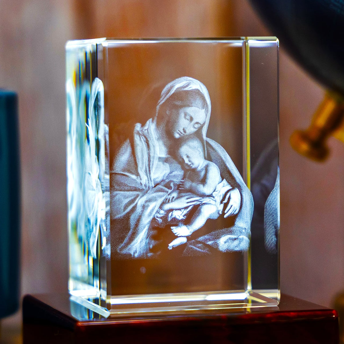 Virgin Mary Crystal Engraving - 3D Rectangle